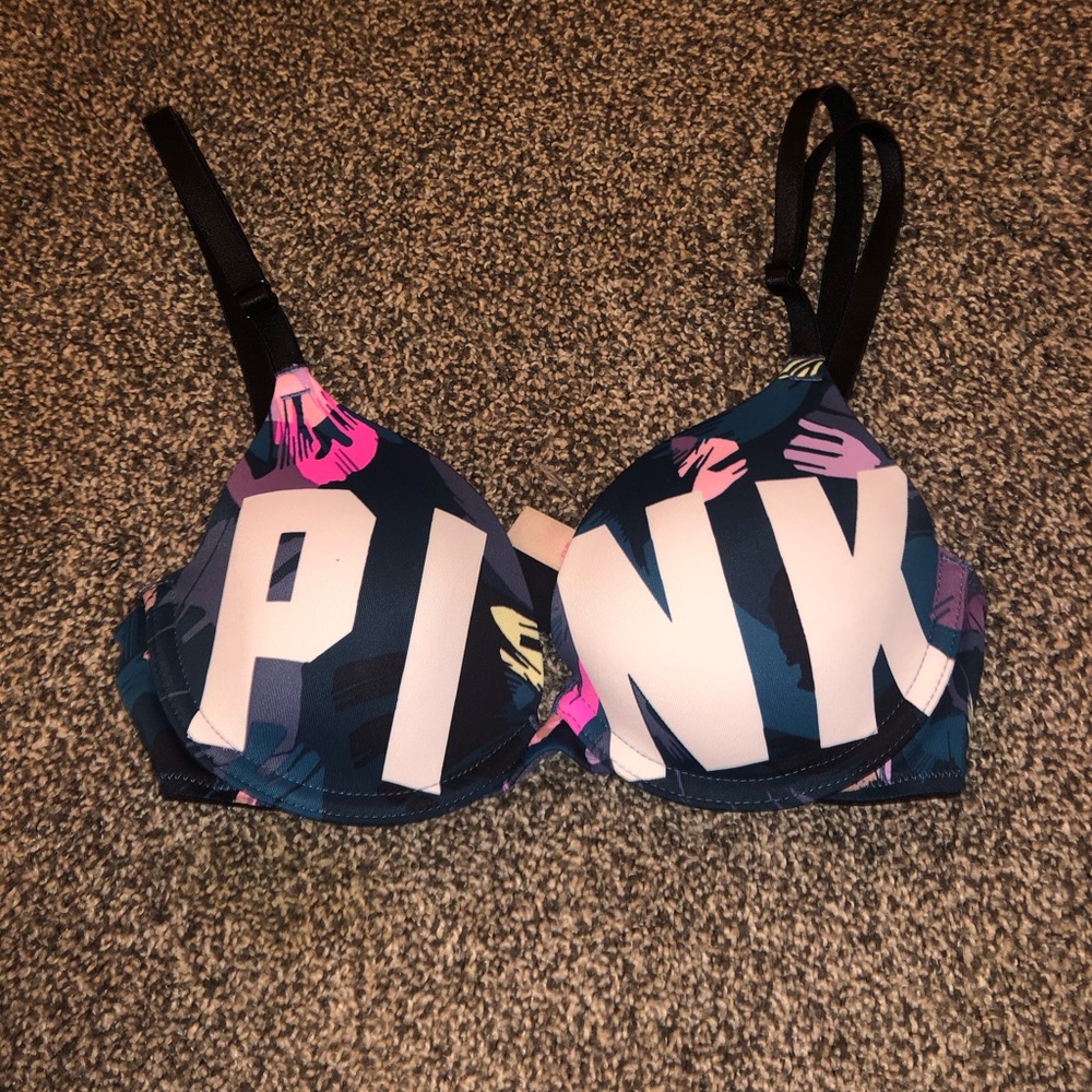 PINK Victoria’s Secret bra